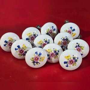 Drawer Pulls Cabinet Handles Knobs Set 11 White Flowers Solid Ceramic + Screws